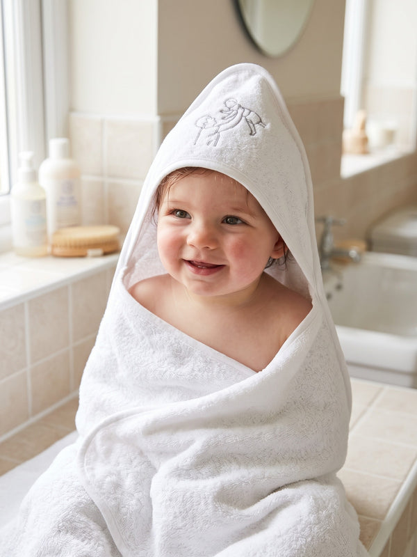 Cape de bain bébé avec date en chiffres romains