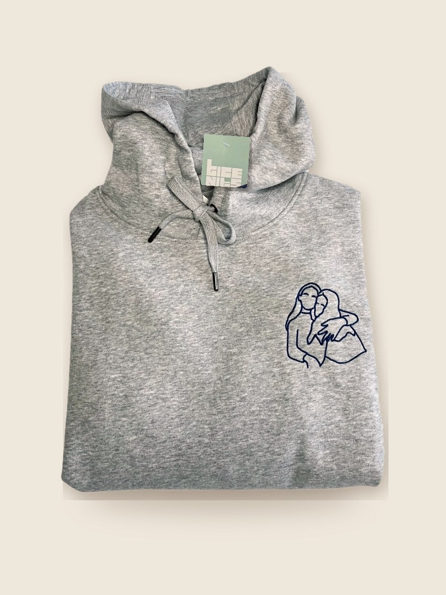 Blue hoodie with the Ferme & Gîte Bio D'Hellijot logo on the back