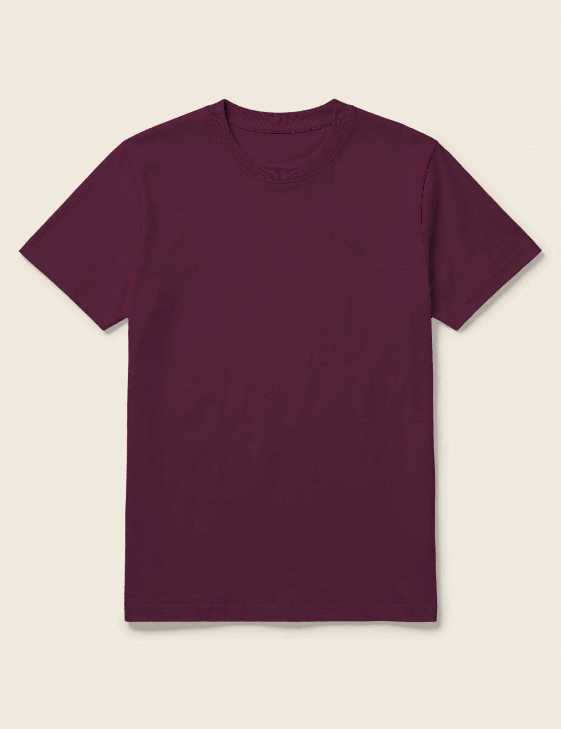 T-shirt in de kleur Bordeaux, te personaliseren met borduring door Tice Nits