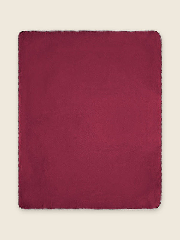 Plaid polaire avec date en chiffres romains, dans la couleur Bordeaux