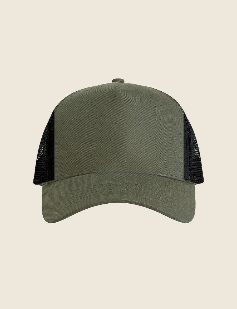 Trucker cap with logo
