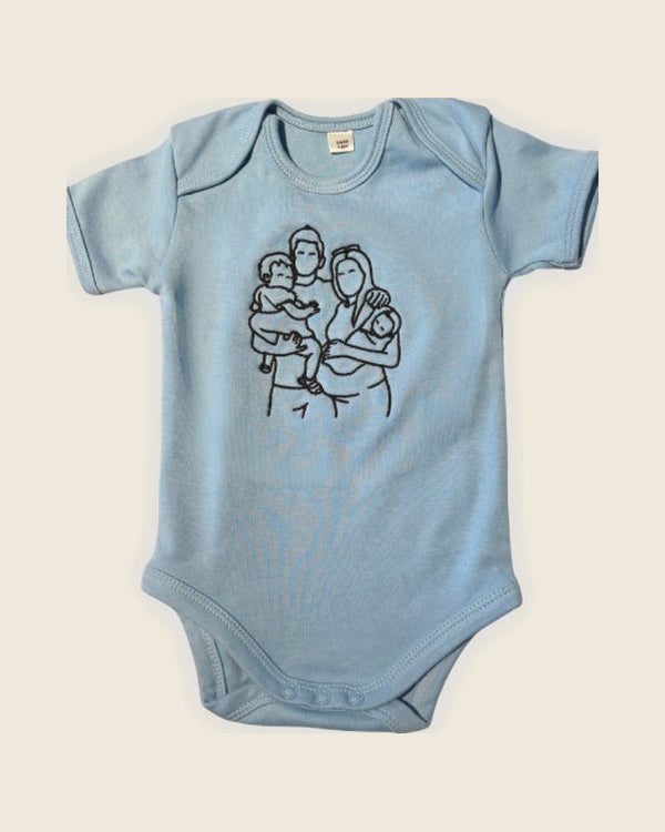 Baby rompertje met borduring