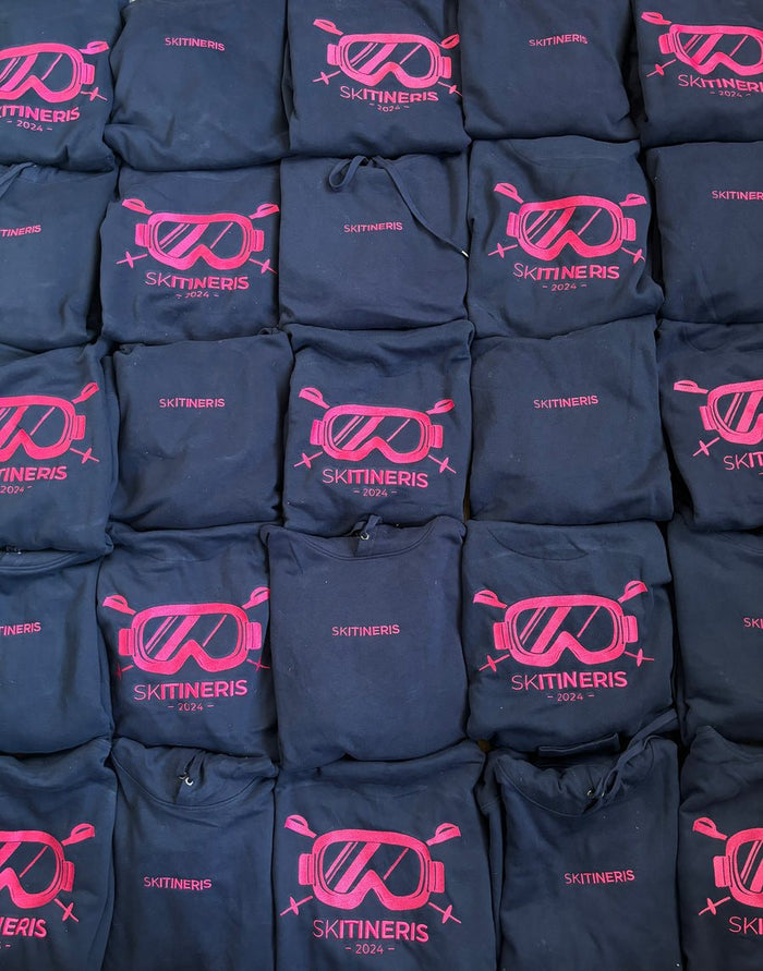 Navy hoodies met roze logo