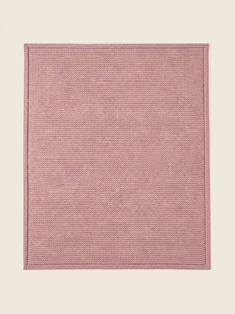 Gebreid babydekentje in Oud roze, plat open gelegd, nog zonder borduring